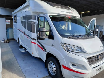 2015 Fiat Ducato Sunlight Motorhome photo 2