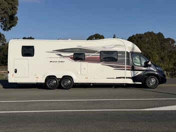 2025 Swift Kon Tiki 894 photo 2