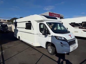 2019 Peugeot Boxer Bailey Autograph 79-4T photo 2