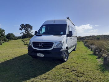2015 Mercedes Sprinter photo 1