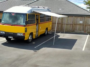 1992 Toyota Coaster photo 1