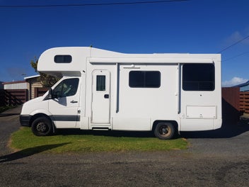 2014 Volkwagen Crafter - 6 Berth photo 1