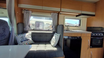 2015 Auto Trail Tribute T-715 photo 2
