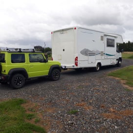 2014 TrailLite 700x Slideout Series Wanaka 756X photo 2
