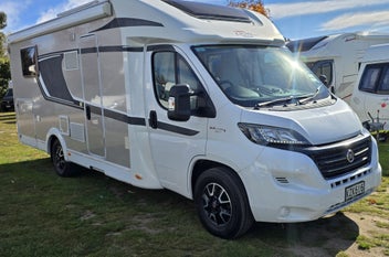 2017 Carado T449 photo 1