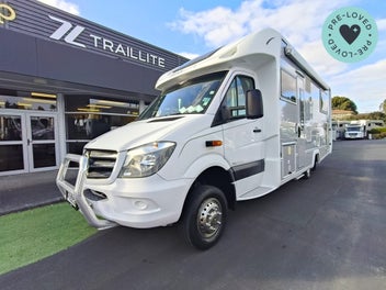 2015 TrailLite 500 Series Landmark Oakura 554G photo 1