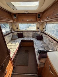 2016 Mercedes-Benz Sprinter U shape living room photo 2