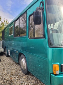 1994 ISUZU LR photo 2