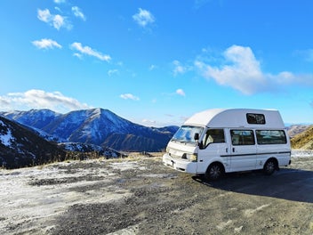 2010 Mazda E2000 LWB Camper Van photo 1