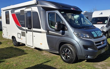 2016 Burstner Nexxo T740 photo 1