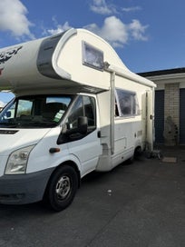 2010 Ford Transit photo 2