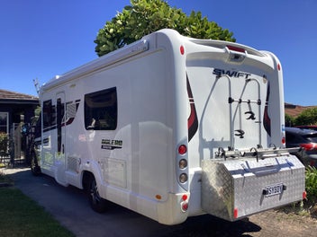 Swift Ducato Black Edition 724FB photo 2