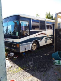 1987 Hino Rainbow Motorhome photo 1