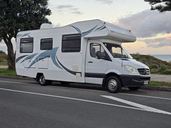 2008 Trail Lite Akaroa Mercedes Sprinter photo 1