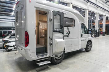 Wingamm Oasi 540.1 – The Smallest Luxury Motorhome photo 2