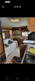5th wheeler Weekender photo 2