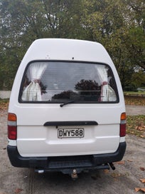1996 TOYOTA HIACE 2.8 DIESEL Jumbo LWB photo 2