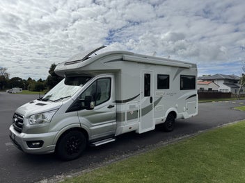 As new 2025 Auto-Roller 747 only 2500km SAVE $30k! photo 1