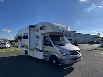 2019 Jayco Conquest Limited Edition 519 photo 2
