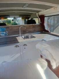 2011 Nissan Caravan 4WD | 3.0L Diesel Turbo |Solar photo 2