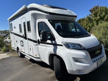 Laika L3019 Motorhome photo 1