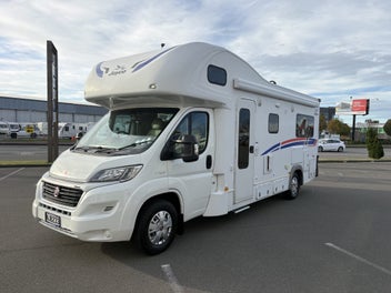 2017 Jayco Conquest FA24-1 6 Berth Campervan photo 1