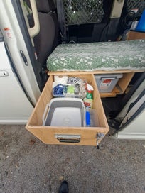 2010 Mitsubishi Delica d5 4x4 camper photo 2