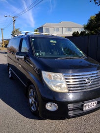 Nissan Elgrand Campervan - Elgrando the Explorer photo 1