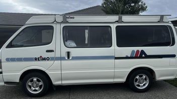 1992 Toyota HiAce Reimo Campervan photo 2