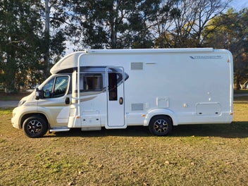 2022 Auto-Trail Tracker RB - 2-Berth photo 2