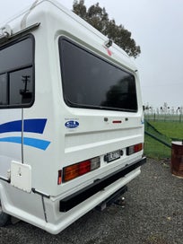 2006 Mitsubishi fuso photo 2