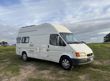 Off-Grid Ford Transit Campervan: Solar, Starlink photo 1
