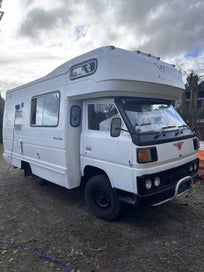 1984 Mitsubishi canter vintage motorhome photo 1