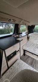 2 berth 2008 Toyota Alphard photo 2