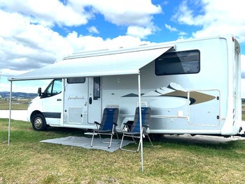 2021 TrailLite Landmark Oakura 500 Auto photo 2