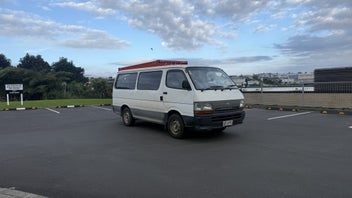 1995 Toyota Hiace LWB Campervan photo 1