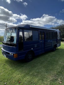 1993 Nissan Civilian Motorhome photo 1