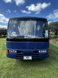 1993 Nissan Civilian Motorhome photo 2