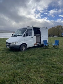 Mercedes Sprinter photo 1