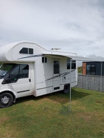 2007 Ford Transit motor home photo 2