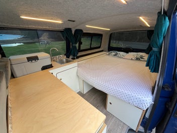 2014 Volkswagen T5 LWB Camper Van photo 2