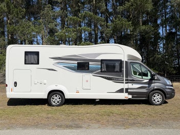2026 Swift Voyager 584 2 Single Beds photo 2