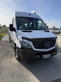 2017 Mercedes Sprinter photo 1