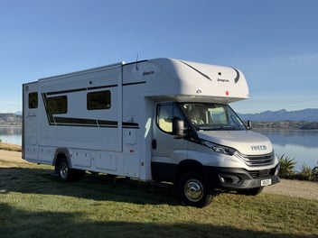 2025 Jayco Optimum Signature photo 1