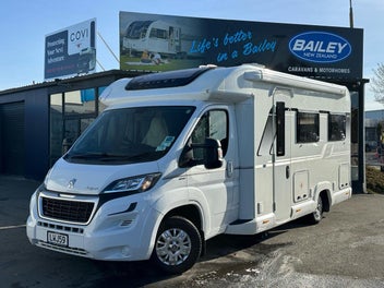 2018 Bailey Autograph 68-2 Peugeot photo 1
