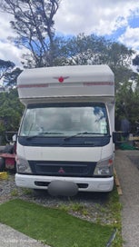 2008 Mitsubishi RV Motorhome Fuso Canter 5 berths photo 1