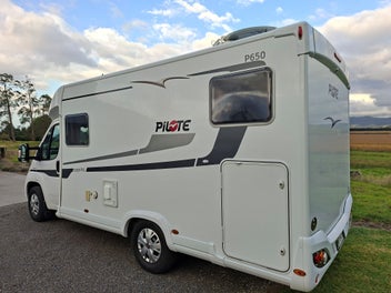 Fiat Ducato Pilot P650GJ 2019 Motorhome photo 2
