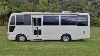 Nissan Civilian Camper photo 2