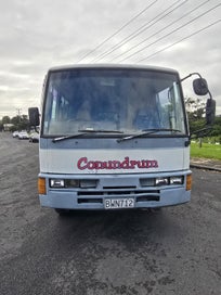 1992 Nissan Civilian photo 2