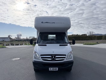 2008 V6 Mercedes Benz CoachCraft Sand Piper 750 photo 2